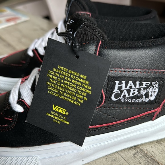 Vans Half-Cabs Mens size 4/Eur 35. Wearaway style. NEW! Never worn! - Picture 2 of 9